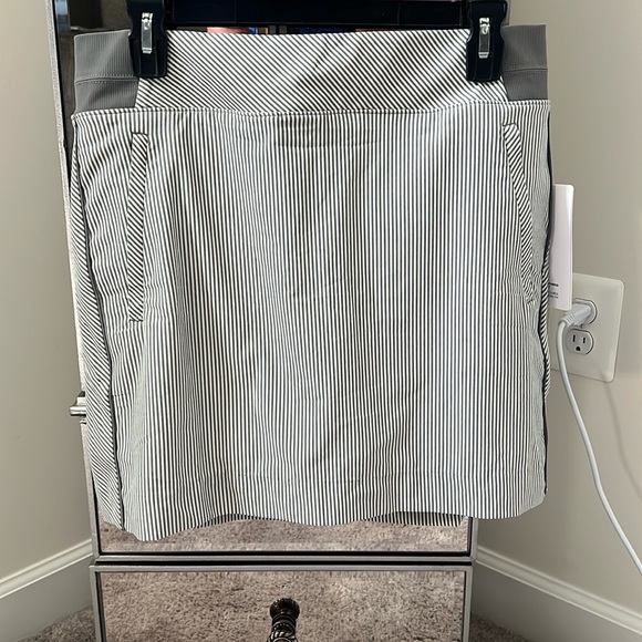 NWT Athleta Brooklyn Textured 16” Skort - Picture 1 of 9